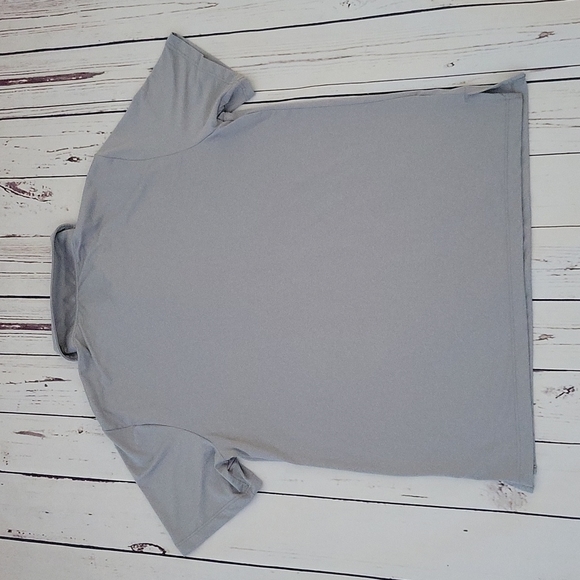 Gray Polo - Picture 6 of 7